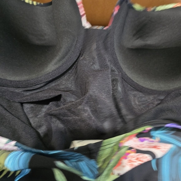 ⭐️40% Off⭐️ Terra & Sky Plus Tropical Floral Molded Cup One-piece Swimsuit - Picture 13 of 16